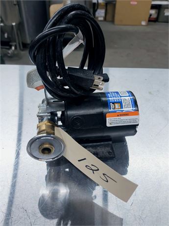 Lot 125 - Mini Utility Pump