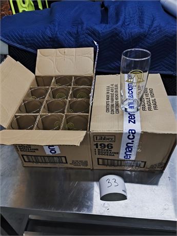 Lot 33 - Pub Glasses