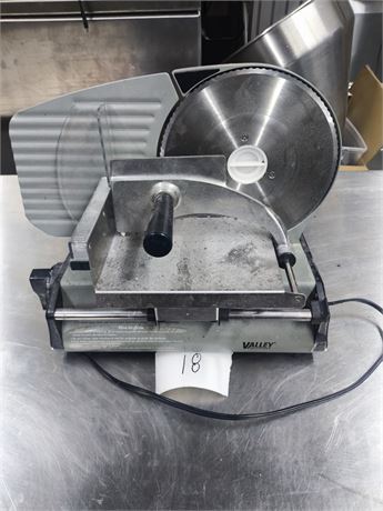 Lot 18 - Valley Sportsman Food Slicer