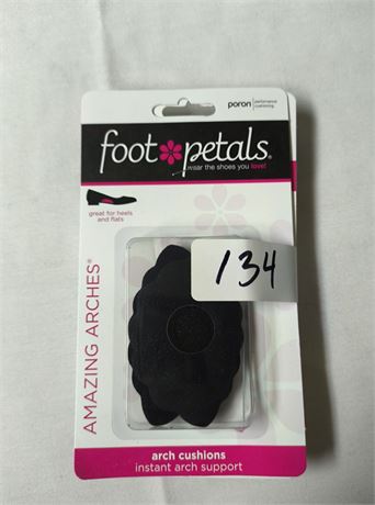 Lot 134 - Arch Cushions