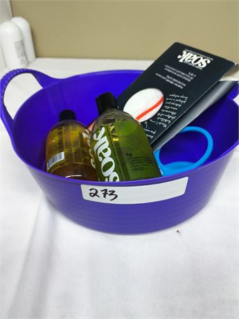 Lot 273 - Laundry Kit