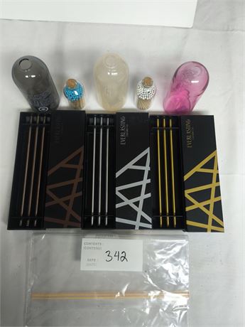 Lot 342 - Everlasting candle and Vase