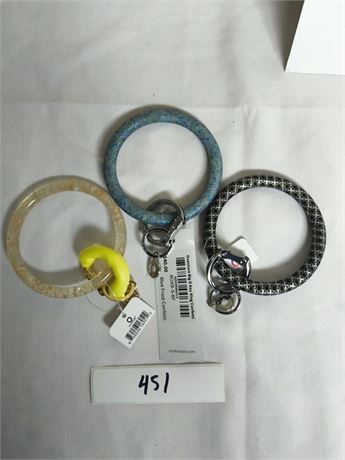 Lot 451 - Big "O" Key Ring