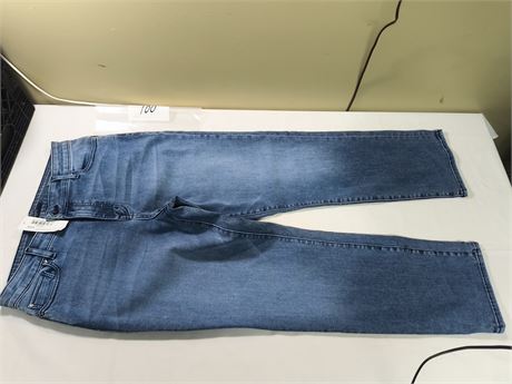 Lot 100 - Fidelity Denim Brooke High Full Taper, Size 29