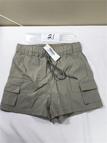 Lot 21 - Recreation Cassie Short, Size Small