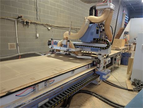 Lot 42 - CNC Machinery CNC Router Table