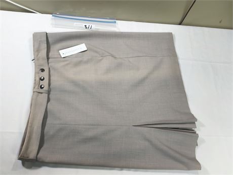 Lot 311 - Margaret M Skirt, Size 14