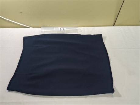 Lot 313 - Nora Garden Cheisea Skirt, Size 4