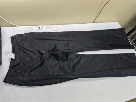 Lot 219 - Louben Pants 496-3552, Size 6