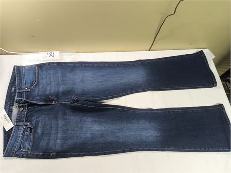 Lot 121 - Fidelity Denim Belladona Mid Rise Bootcut, Size 31