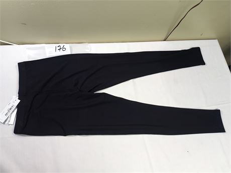 Lot 176 - Terrera Suri Full Length Legging, Size Extra-Small
