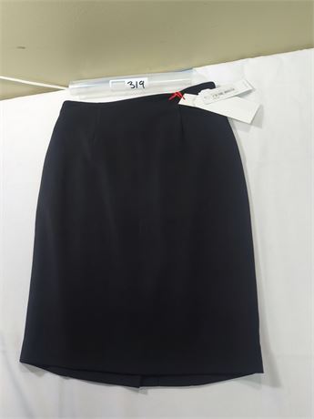 Lot 319 - Nora Garden Chelsea Skirt, Size 2