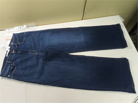Lot 102 - Fidelity Denim Hyacinth High Wide Crop, Size 30