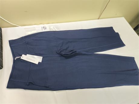 Lot 196 - Terra Dion Cropped Pant, Size Small