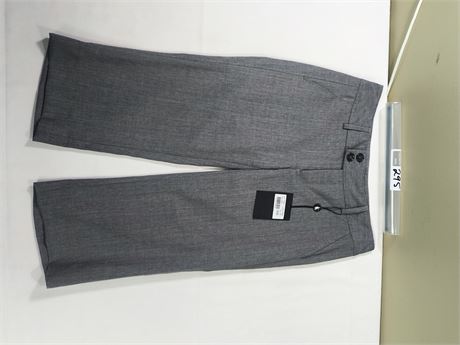 Lot 295 - City Short, Size 34