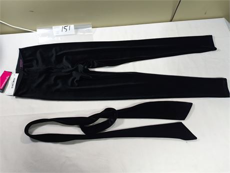 Lot 151 - Commando Perfect Control Velvet Legging, Size Small