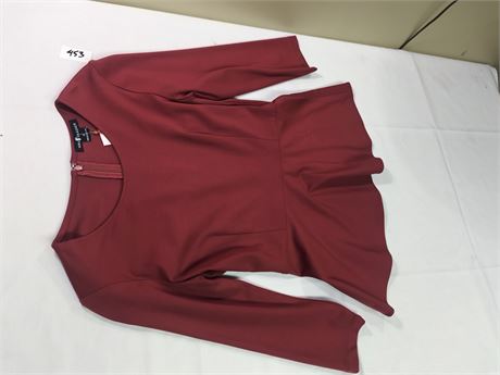 Lot 453 - Nora Gardner Kelly Top with Sleeves, Size 4