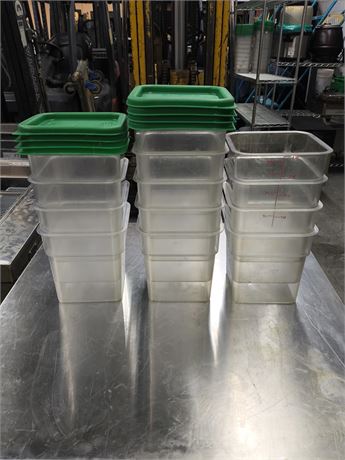 Lot 8 - Cambro CamSquare food storage containers.