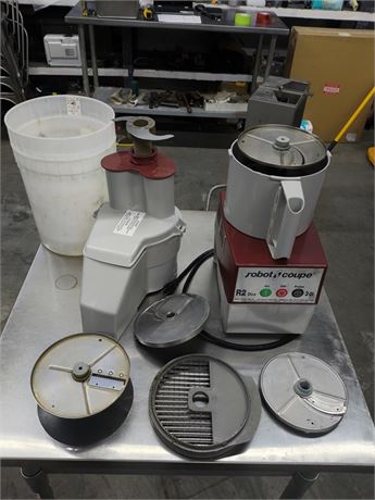 Lot 32 - Robot Coupe R2 Ultra Dice