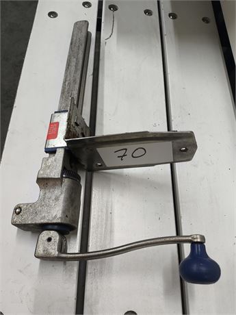 Lot 70 - Commercial Manual Can Opener