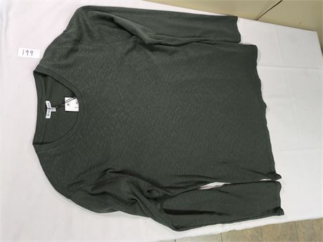 Lot 199 - Easy Mondays Crew Neck T-Shirt