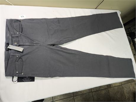 Lot 33 - Fidelity Mens Denim