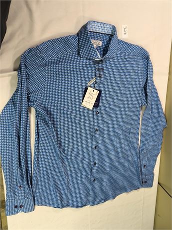 Lot 323 - 7 Downie St. Shirt