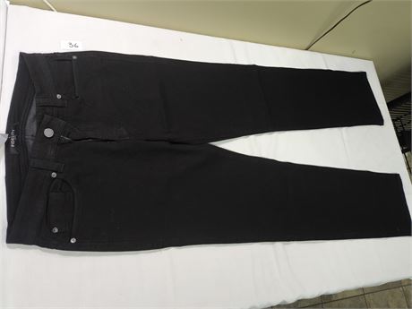 Lot 36 - Fidelity Mens Denim