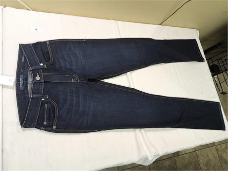 Lot 4 - Fidelity Mens Denim