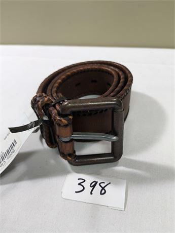 Lot 398 - Leather Island Belt
