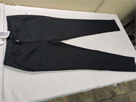 Lot 68 - Raffi Theo Pant