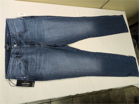 Lot 35 - Fidelity Mens Denim