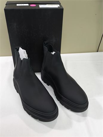 Lot 446 - Ron White Garcia