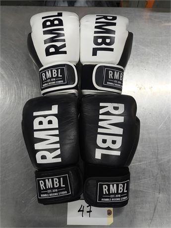 Lot 47 - Boxing Gloves