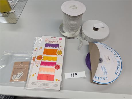 Lot 115 - Bouquet Trim and Lace