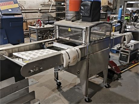 Lot 132 - 16 Bottle Washer