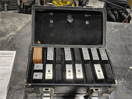 Lot 309 - 1 Kg weights with Certificute