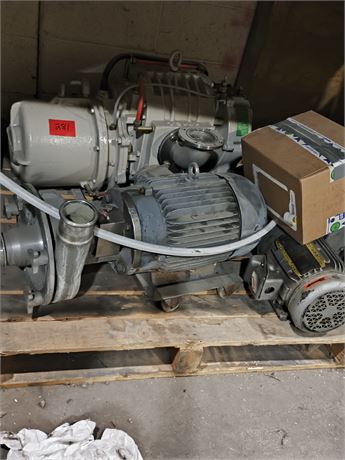 Lot 281 - Industrial Electric Motors and Pump