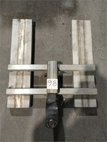 Lot 98 - Forklift Attachment