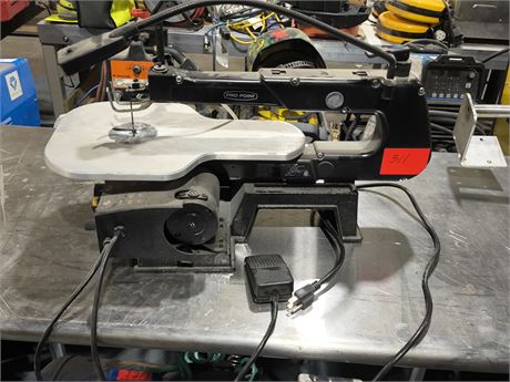 Lot 311 - Pro Point 16" Variable Speed Scroll Saw