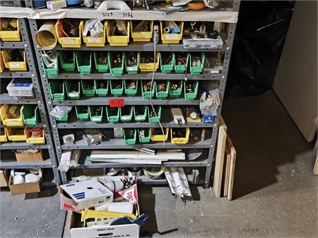 Lot 318 - Hardware and Storage Compartments
