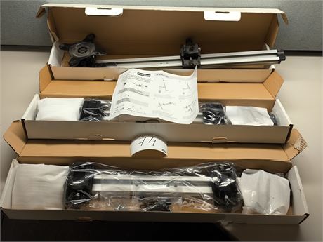 Lot 74 - Recelco EFD+2 Dual Monitor Adaptor