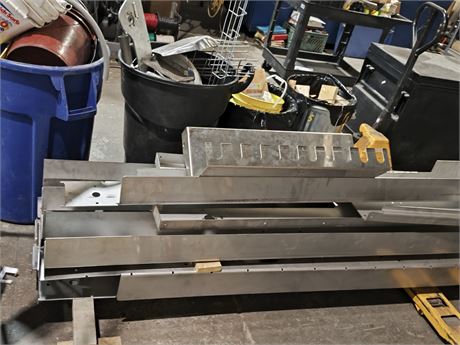 Lot 142 - Stainless Steel