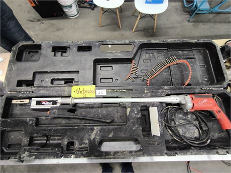 Lot 26 - Auto Feed Screw System
