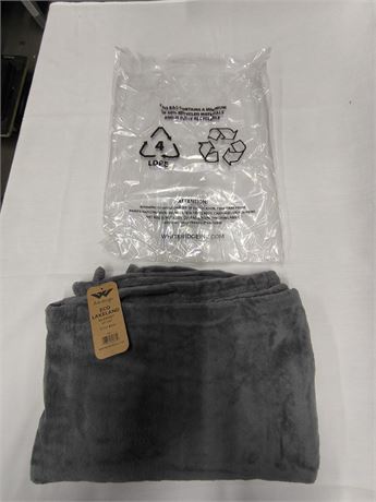 Lot R7 - Whiteridge Eco Lakeland Blankets