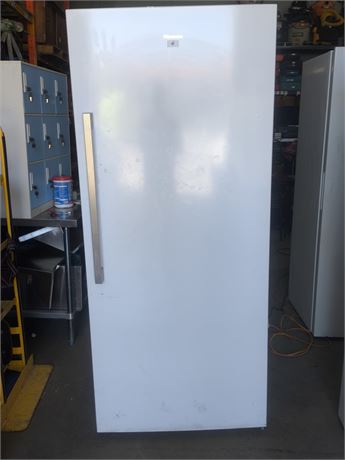 Lot 4 - Hisense Freezer