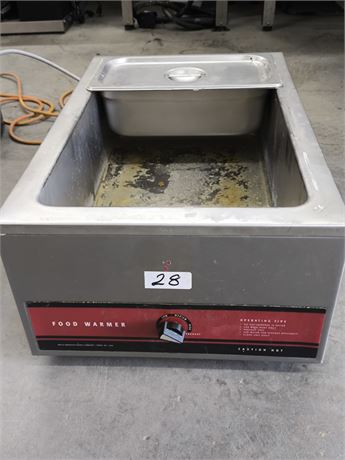 Lot 28 - Food Warmer