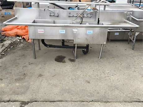 Lot 109 - Stainless Steel Commercial Kitchen Sink