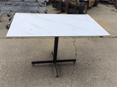 Lot 126 - Rectangular Dining Table