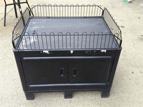 Lot 116 - Black Metal Supermarket Display Basket